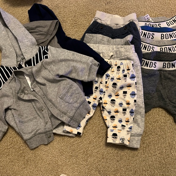 Bonds Other - Bundle of baby clothes